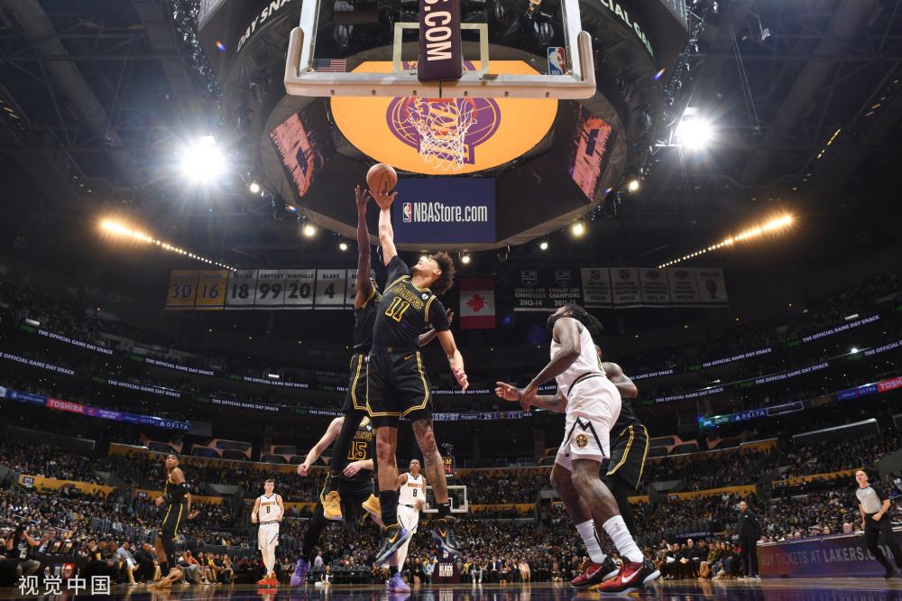 多方面因素 多方面因素