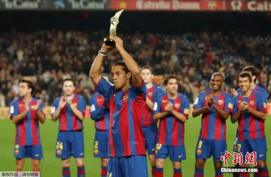 更寄托了人 更寄托了人