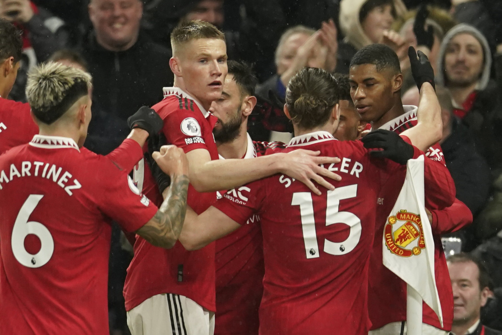 一直表现突 一直表现突