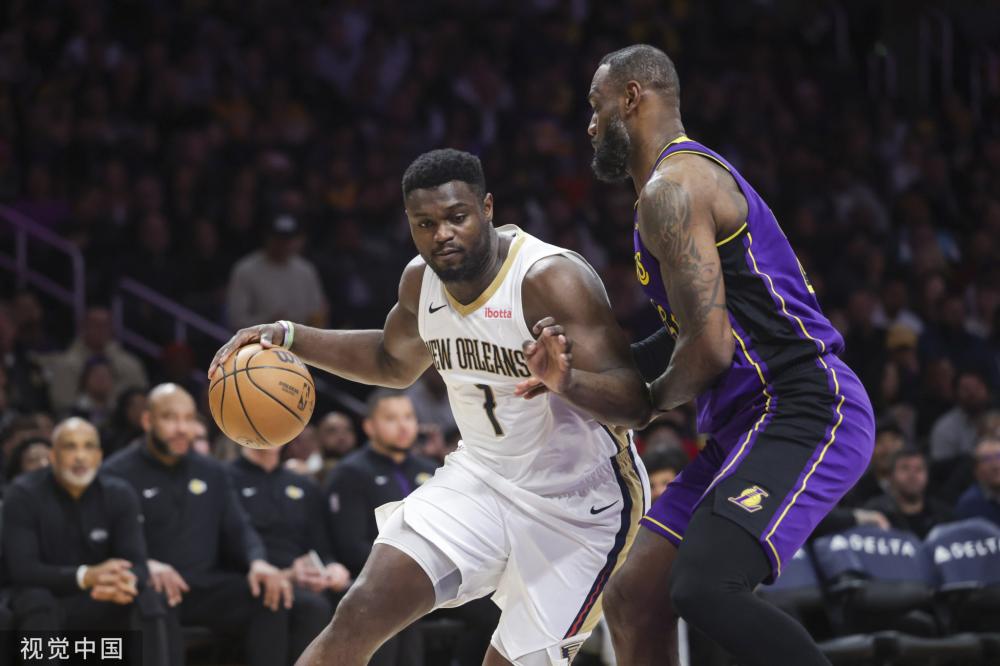 事向我們展 事向我們展